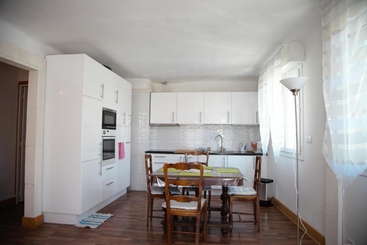 Laincel - Appartement lumineux le long du Rhône Arles Exterior foto